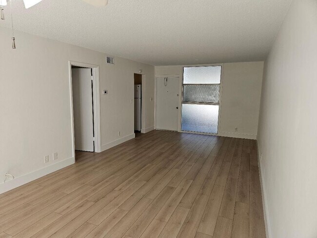 Foto del edificio - 777 SE 2nd Ave