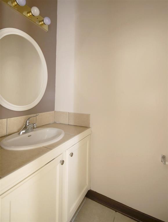 Foto del edificio - 7284 Regency Square Blvd