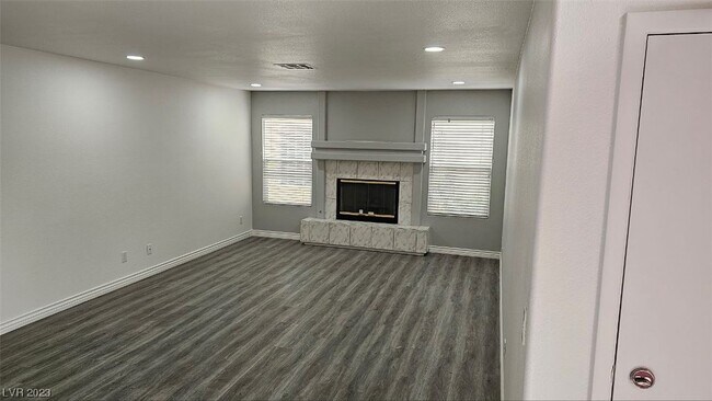 Foto del edificio - 1337 Desert Hills Dr