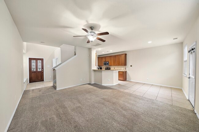 Foto del edificio - 3315 Victorian Manor Ln