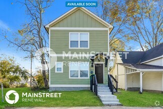 Building Photo - 2457 Sheldon St