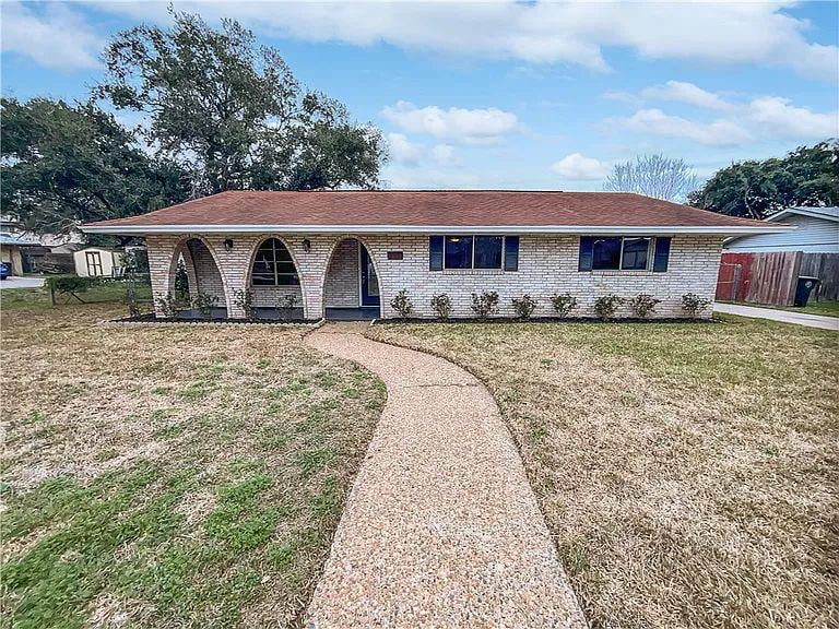 Foto principal - 11026 Timbergrove Ln