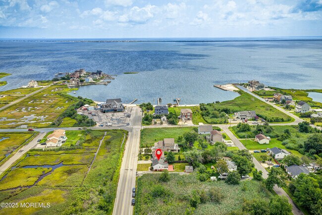 Foto del edificio - 814 Bay Blvd