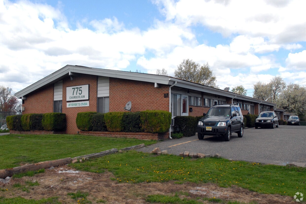 765 Chamberlain Ave, Perth Amboy, NJ 08861 Apartments in Perth Amboy, NJ
