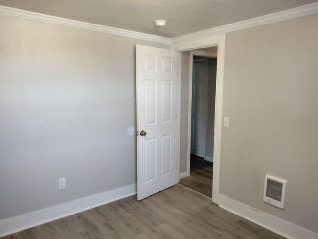 Building Photo - 1337 Washington St