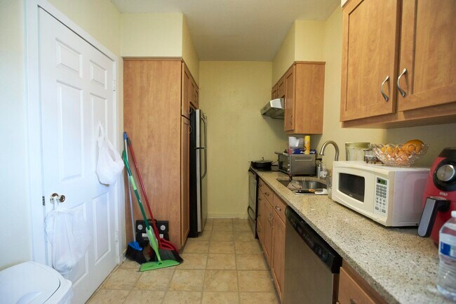 Foto del edificio - 7444 St Charles Ave