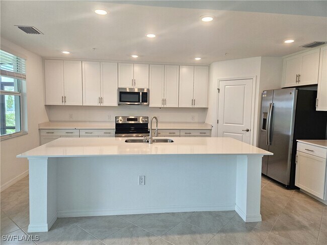 Building Photo - 6007 Ellerston Wy