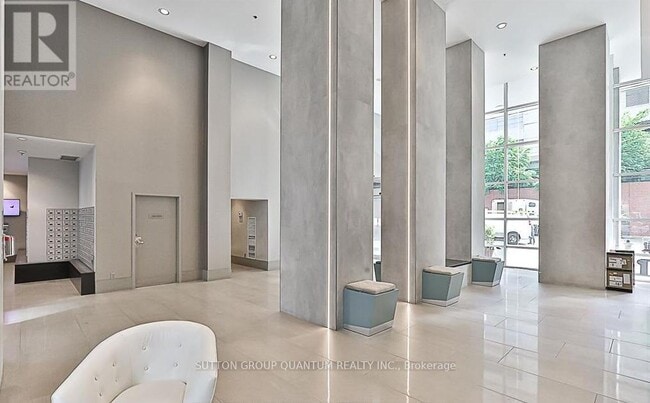 Building Photo - 81 Navy Wharf Ct