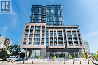 Building Photo - 86 Dundas St E