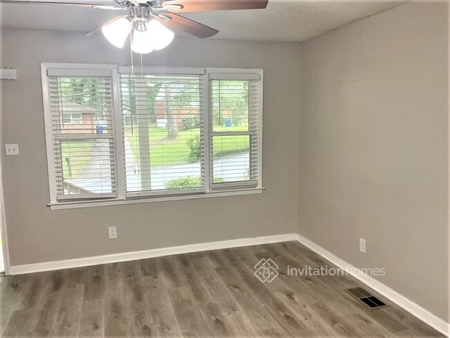 Foto del edificio - 414 Dollar Mill Rd SW