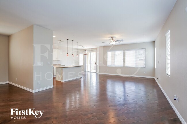Foto del edificio - 7340 Chesapeake Cove St
