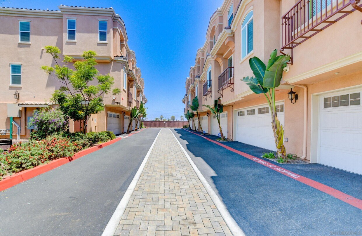 Foto principal - 780 Ada St