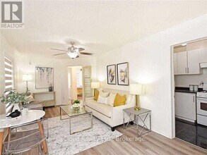Building Photo - 5864 Delle Donne Dr
