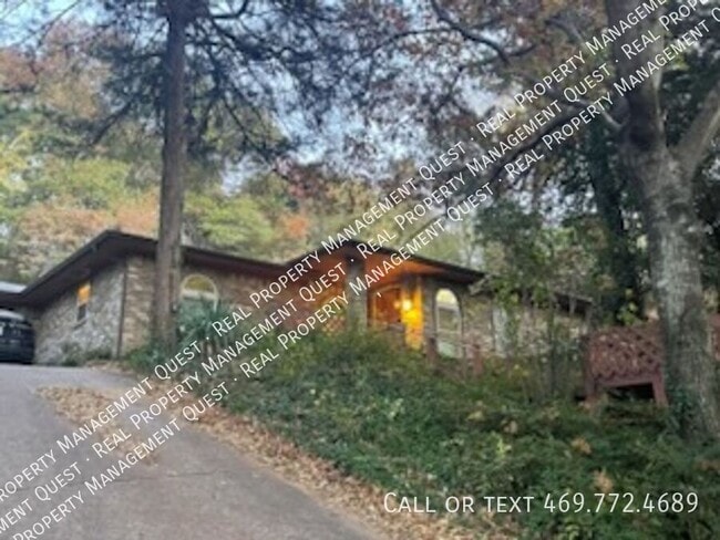 Photo - 1122 Jungle Dr House