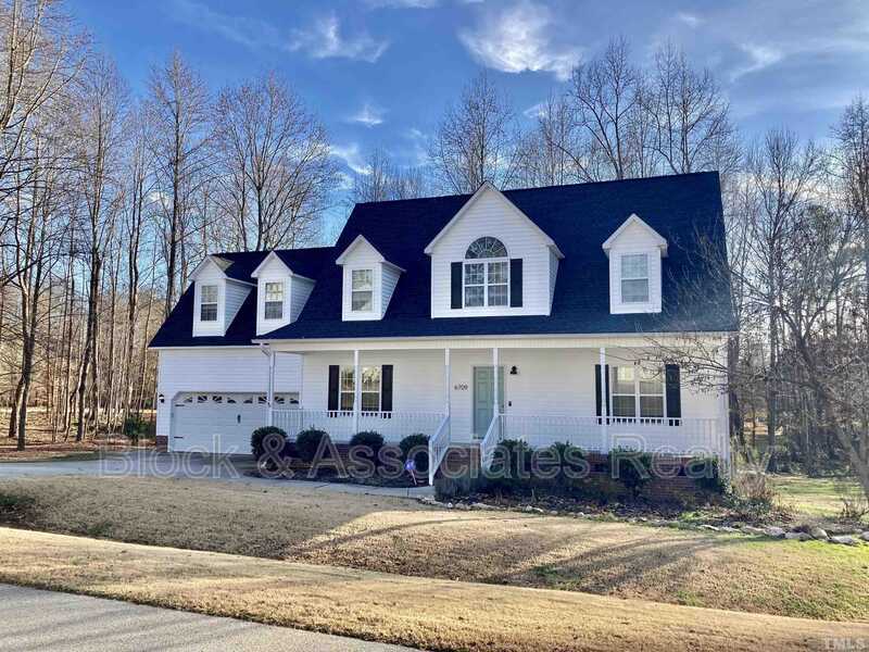 6709 Country Hollows Ln, Holly Springs, NC 27540 House Rental in