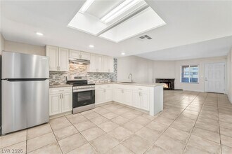 Building Photo - 6224 Yerba Ln