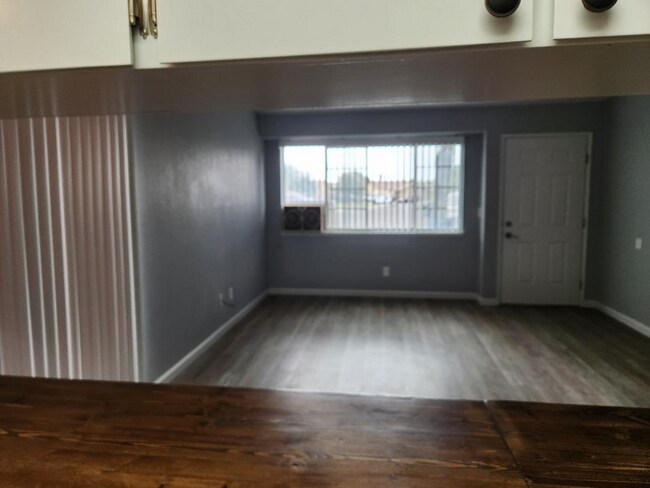 Foto del edificio - 335 Springville Ct