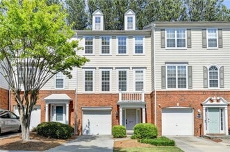 Building Photo - 3977 Howell Park Rd