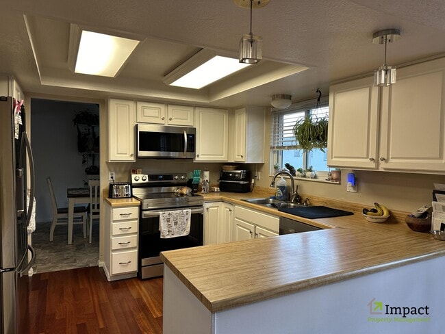 Foto del edificio - 2680 Black Diamond Terrace