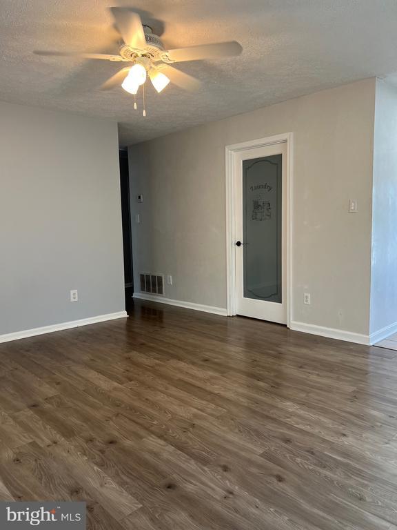 Foto principal - 9712 Hagel Cir