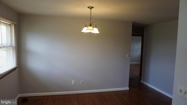 Building Photo - 1141 Liberty Rd
