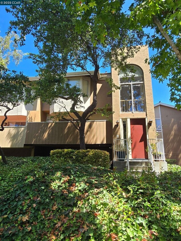 Primary Photo - 2121 Vale Rd