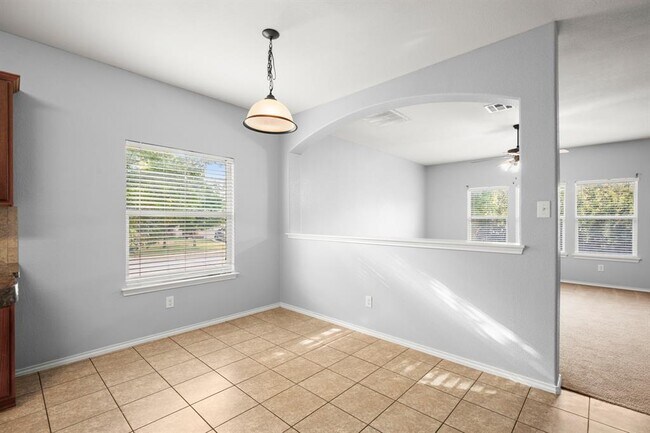 Foto del edificio - 4617 Tiddle Ln