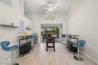 Building Photo - 2138 SE 5th Pl