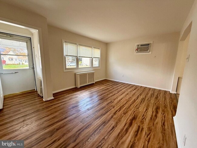 Building Photo - 1132 Howard Ave