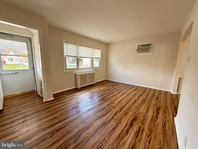 Foto del edificio - 1132 Howard Ave