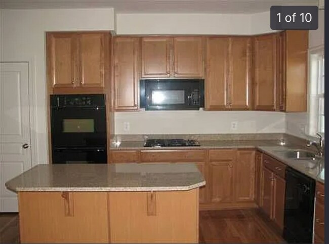 Foto del edificio - 4066 Finsbury Ln