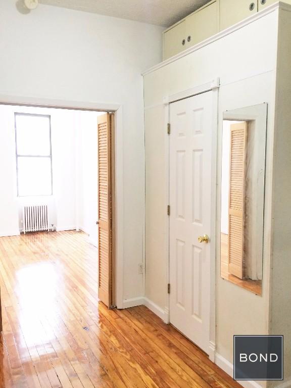 Primary Photo - 1742 2nd Ave