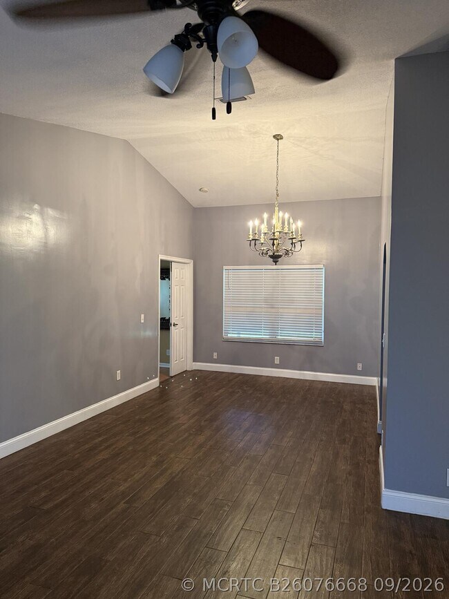 Building Photo - 12689 51st Ct N
