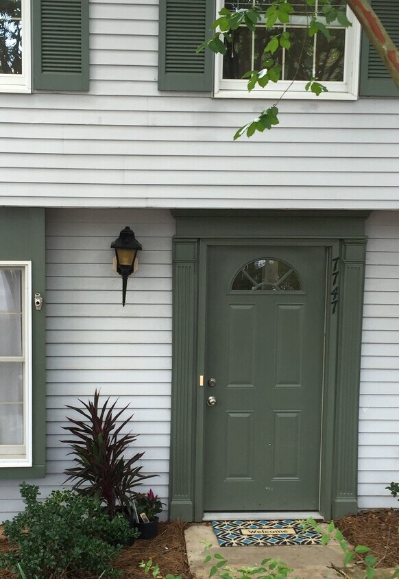 Foto principal - 7747 Kelley Ct