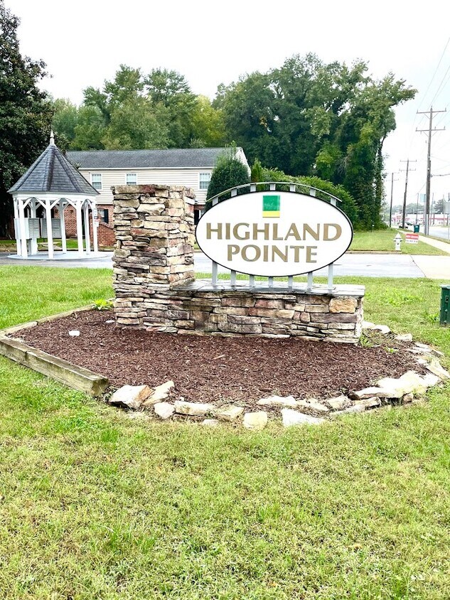 1007 W Nine Mile Rd 10051007 W Nine Mile Rd Highland Springs, VA