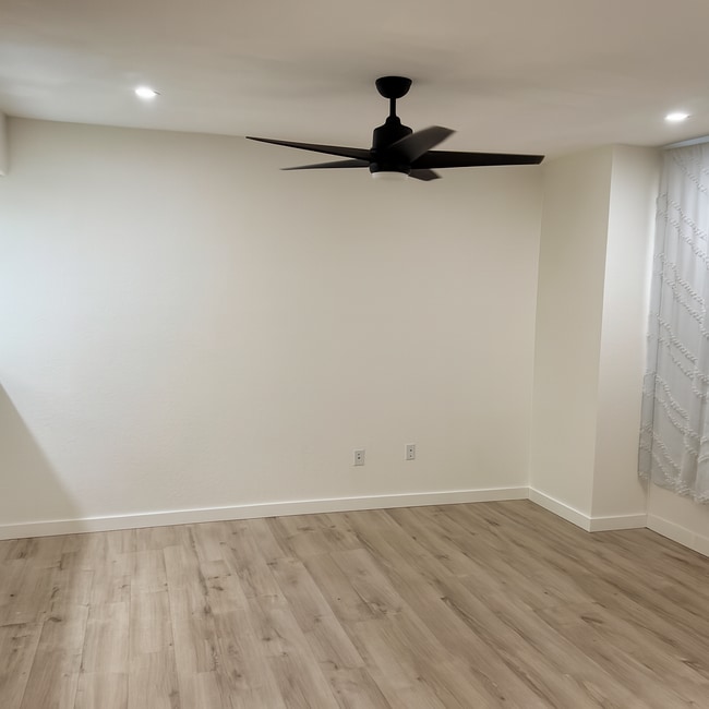 Building Photo - 4203 N River Grove Cir