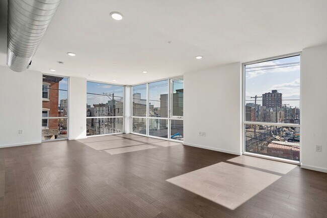 Foto del edificio - 1235 N Franklin St