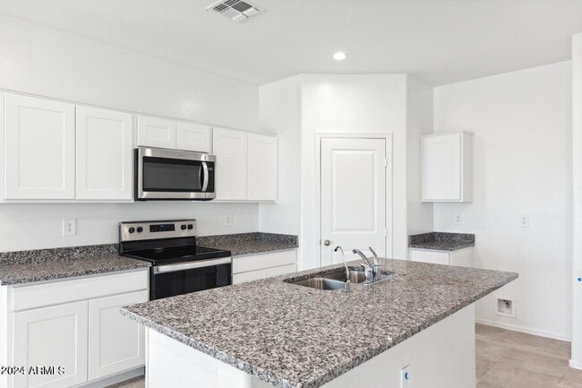 Building Photo - 38220 W Cannataro Ln