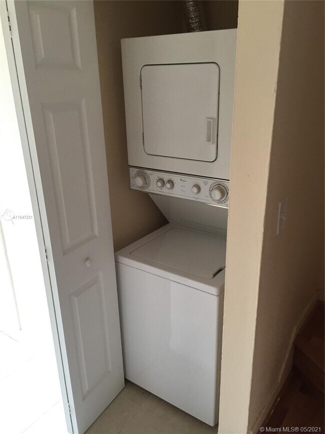 Foto del edificio - 4132 SW 61st Ave