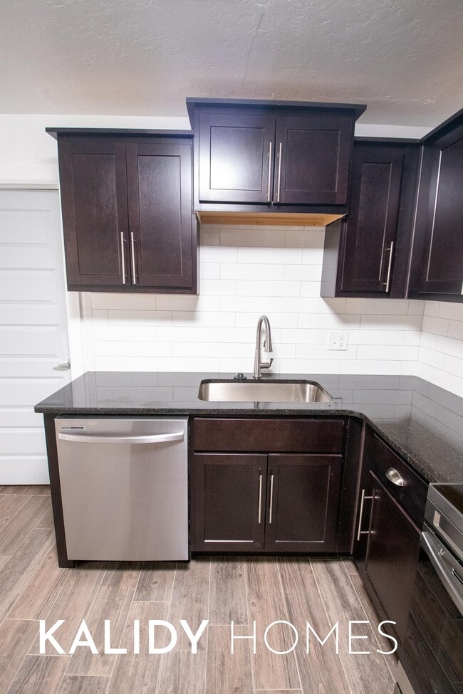 Foto del edificio - 816 S Santa Fe Dr