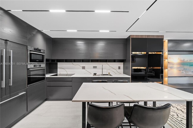 Foto del edificio - 2301 Collins Ave