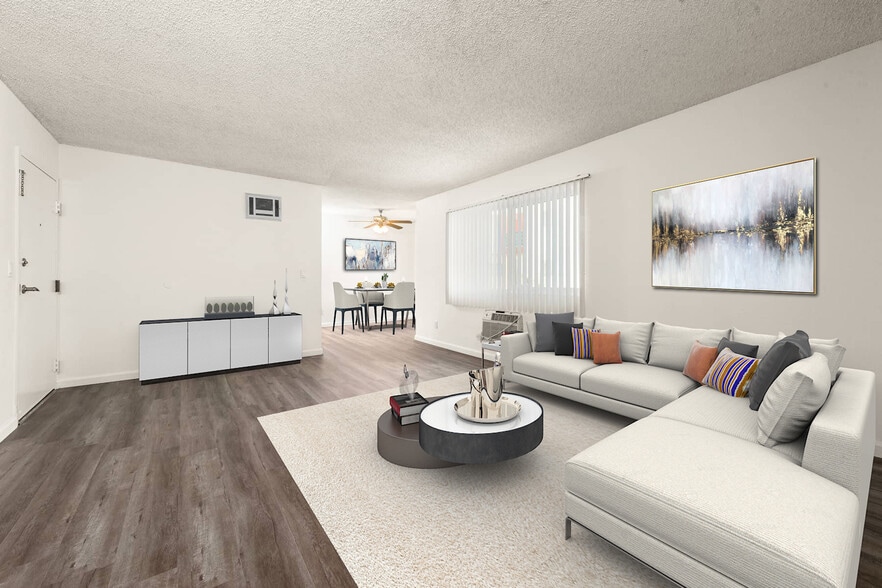 Western Serrano Ave Apartments