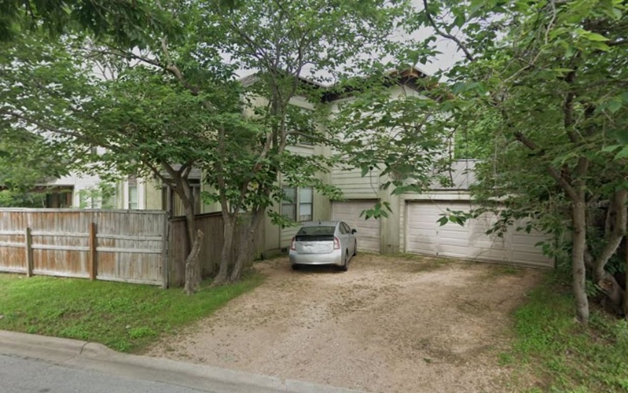Foto principal - 1038 E 43rd St