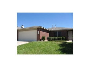 Building Photo - 3913 Haleys Way