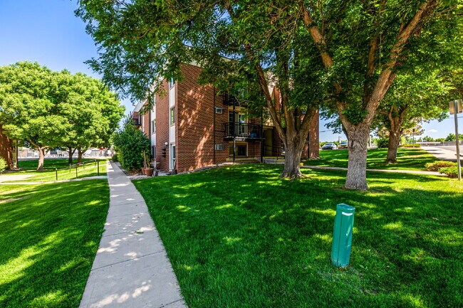 Building Photo - Freshly updated Two bed one bath for rent  New attractive price
