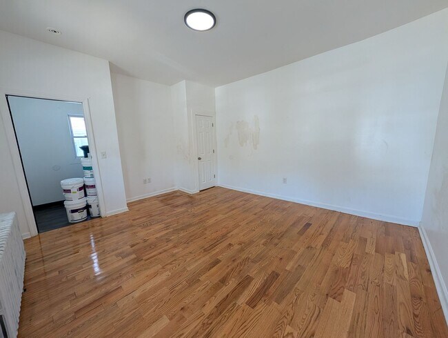 Building Photo - 45 2nd Ave