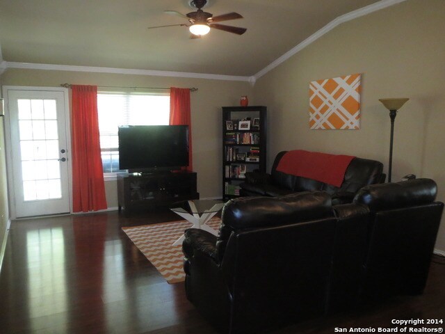 Building Photo - 3/2 Ryland home in Westover Valley - Green...