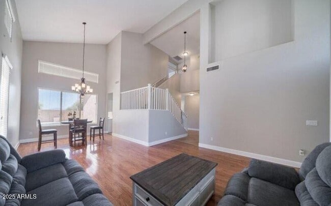 Foto del edificio - 3924 S Hollyhock Pl
