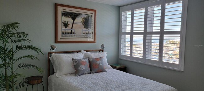 Foto del edificio - 632 Edgewater Dr
