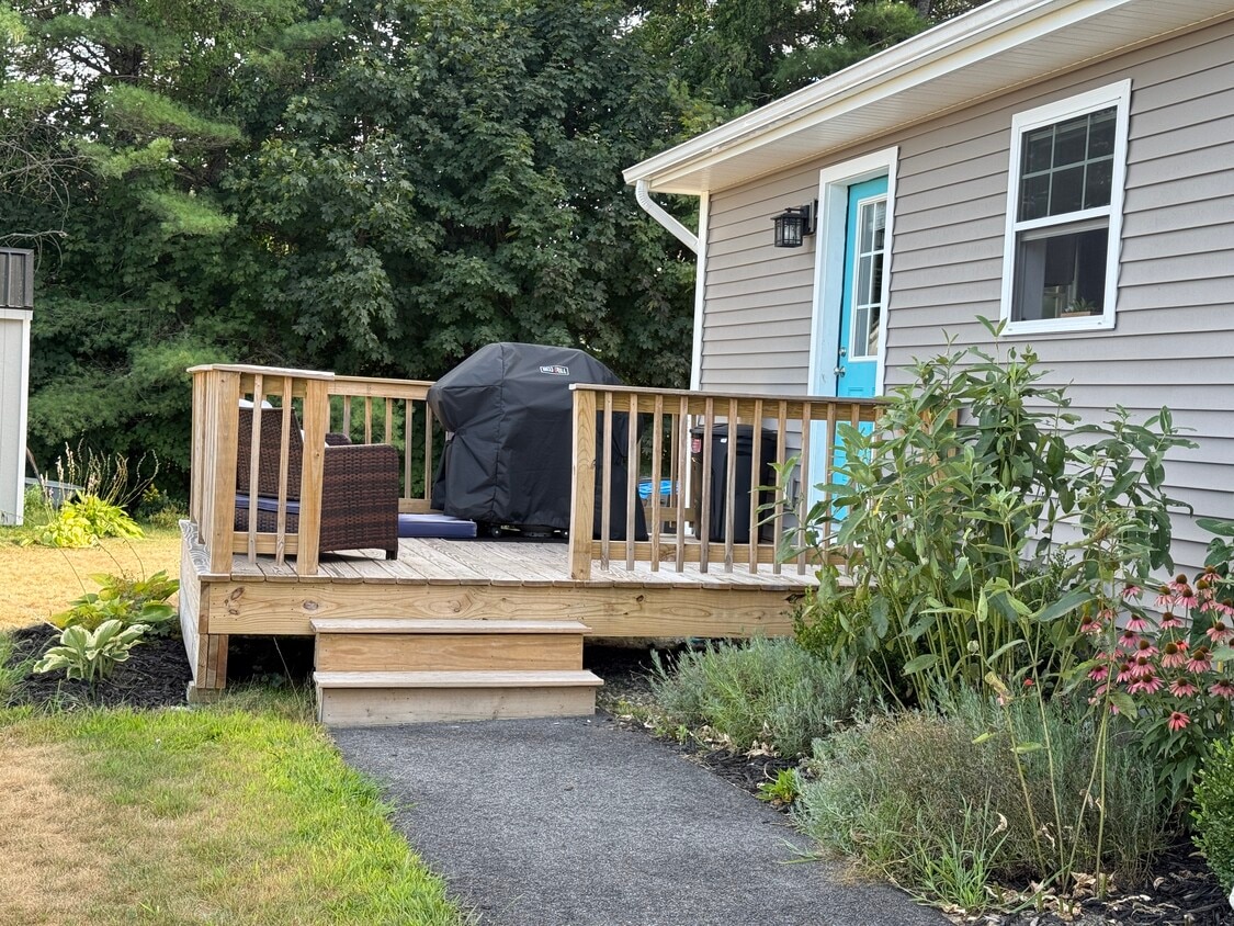 Private entrance/Deck - 9 Dartmouth Pl